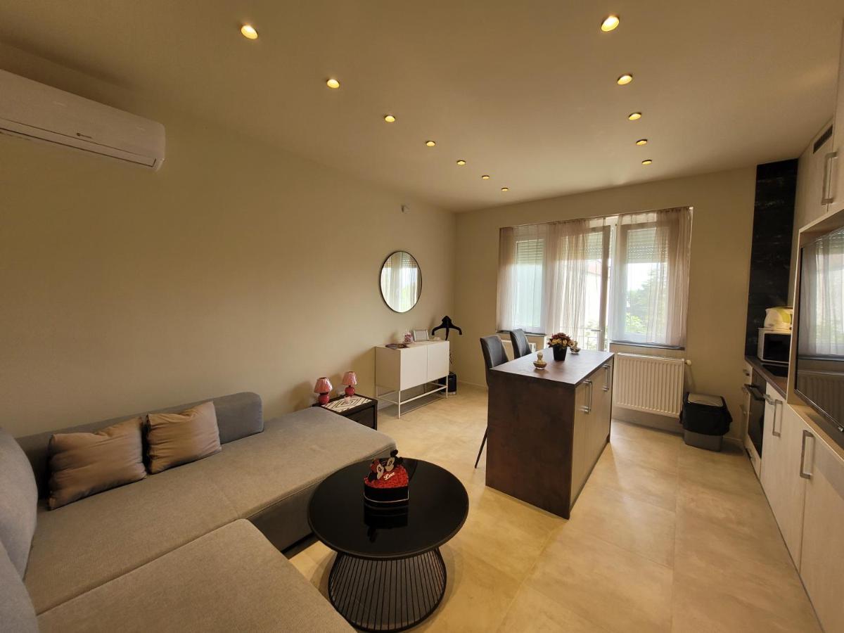 Lara II Apartman Debrecen Luaran gambar